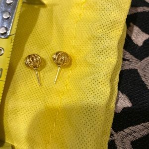 Gold Tone Vintage earrings